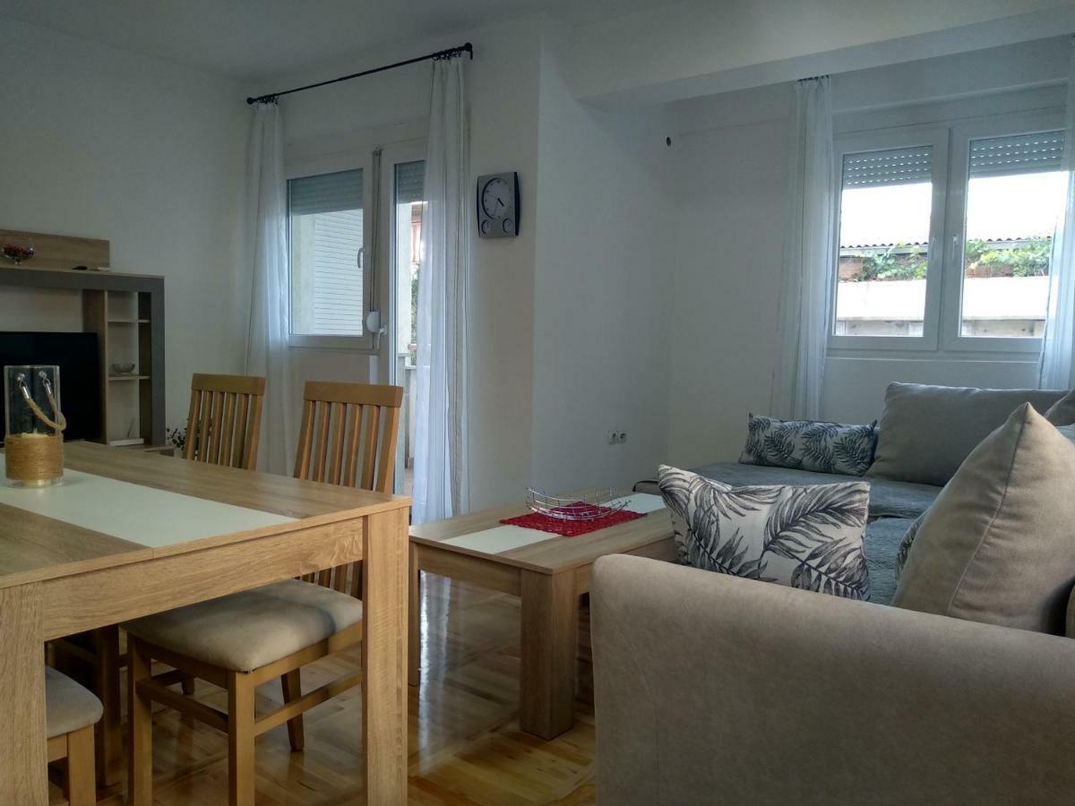 Tea Apartment คูมาโนโว ภายนอก รูปภาพ